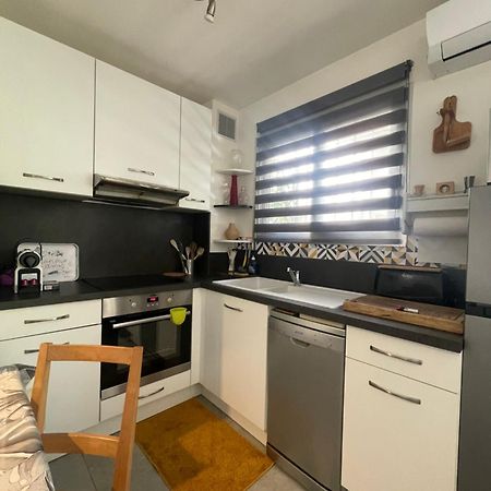 Studio Le Cap Taillât Le Lavandou Extérieur photo